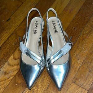 Life Stride Metallic Silver Slingback  Heels